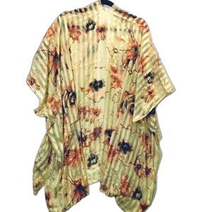 Cato Shrug Beach Cover Up One Size Kimono Style Lightweight Flowey Pink Floral